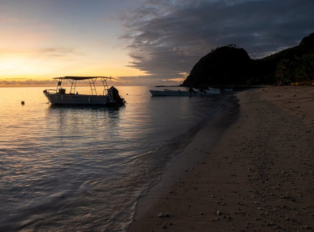 agua fiji precio perú